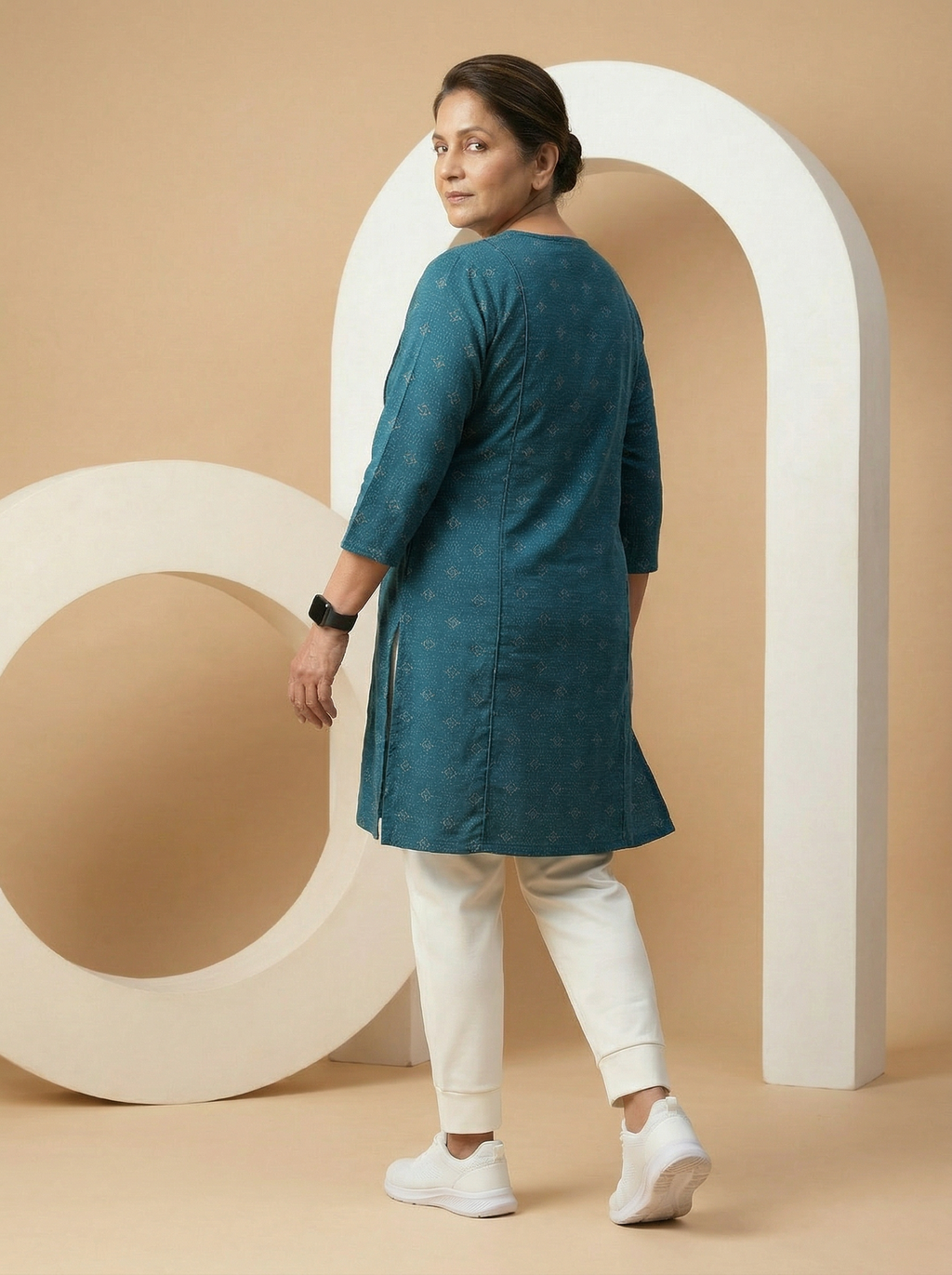 Sukoon Keyhole Kurta Set
